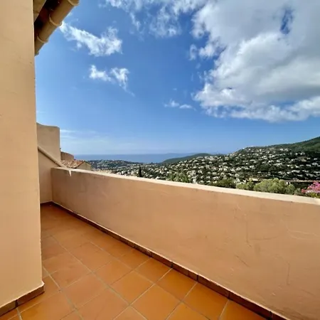 à Avec Piscine, Sauna, Parking Et Animaux Acceptés - Fr-1-226b-156 *